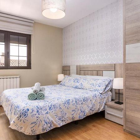 Apartamento Cano Badillo - Plaza Mayor - Leonapartamentos Екстериор снимка